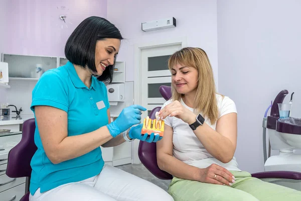 Beautiful Young Patient Looks Mirror Dentist Evaluating His Work Healthy —  Fotos de Stock