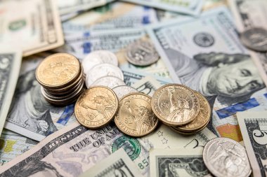 Farklı para ve para birikimleri var. finans ve kaydetme kavramı