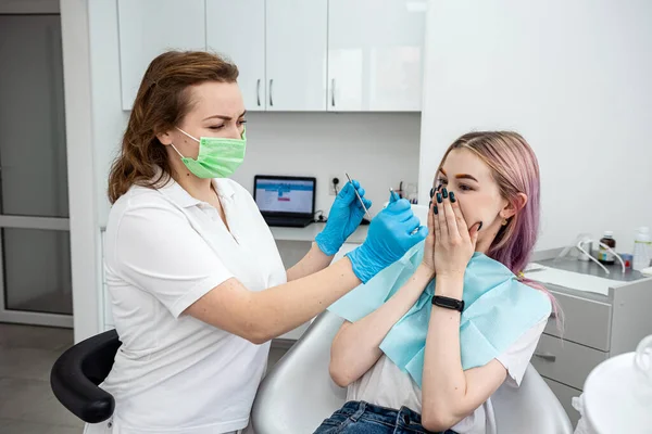 Woman Dentist Mask Examines Teeth Girl Patient Help Dental Instruments — Stock Photo, Image