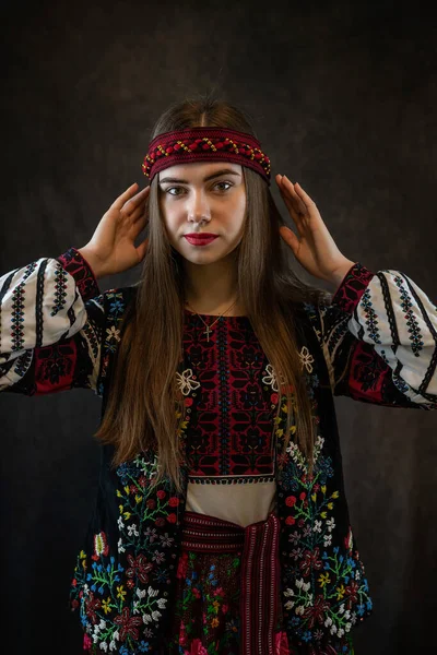 Portrait Beautiful Caucasian Ukrainian Young Woman Wear Red Embroidered Dress — Stock Photo, Image
