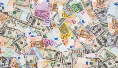 Euro banknotlarına karşı $D dolar. Uluslararası para birimleri. Ana faturalar. Finans arka planı