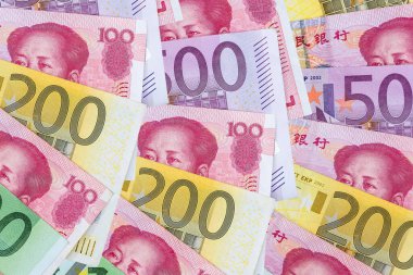 Dünya parası - Çin yuanı ve Avro banknotları. Yatırım