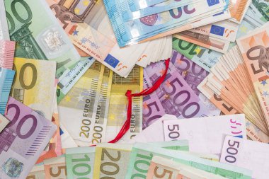 Avro farklı kağıt notlar, Avrupa Birliği para birimi finans geçmişi olarak. iş kavramı