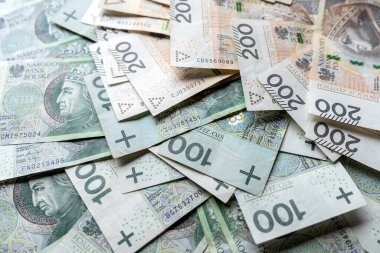 Bir sürü Polonya zloti banknotuyla mali altyapı 100 ZL pln. Finans kavramı