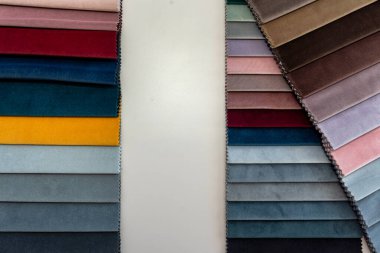 Farklı türde döşeme kumaşları. Mobilya ve iç dekorasyon. 