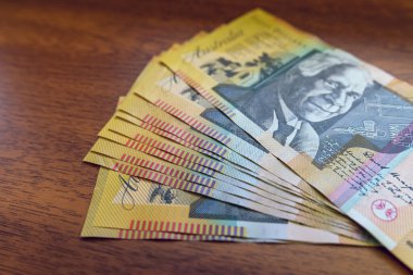 Finans geçmişi olarak Avustralya 50 dolarlık banknotlar. Polimer banknotlar. Aud parası