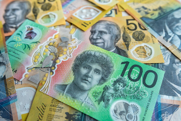  50 и 100 австралийских или австралийских валют. Модель AUD, как финансовый фон