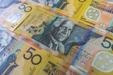 Finans geçmişi olarak Avustralya 50 dolarlık banknotlar. Polimer banknotlar. Aud parası