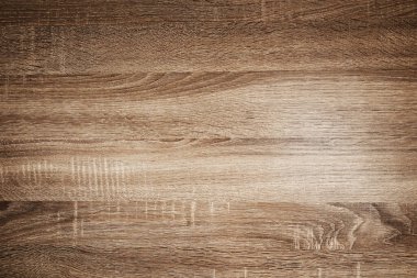 Doğal ahşap yüzey. Doğal ahşap tanecikli pürüzsüz yüzey ve sıcak kahverengi ton.