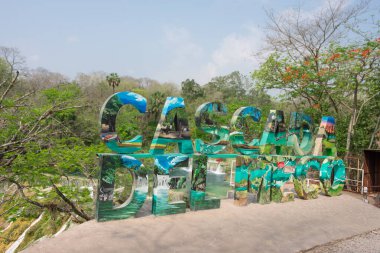 San Luis Potosi, San Luis Potosi, 24 Nisan 05 01, 