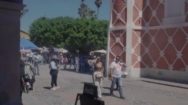 1203 2025 Bernal Queretaro Büyülü Bernal Kasabası Belediyesi Sarayı, güzel bina, yaz boyunca ülkenin turistik bölgesi.