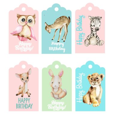 Sevimli bebek hayvanların doğum günü hediye etiketleri. Beyaz arka planda elle çizilmiş suluboya çizimi. Bebek partisi, doğum günü, pasta, bayram kutlama tasarımı .