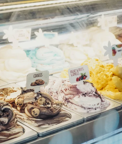 Italian Artisan Ice Creams Different Flavors — Stock Photo, Image