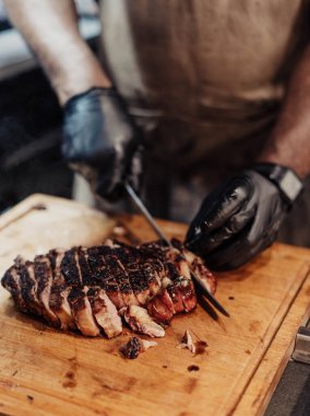 Tahtada harika Arjantin eti var.