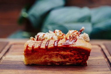 Tipik İspanyol kalamar sandviçi.