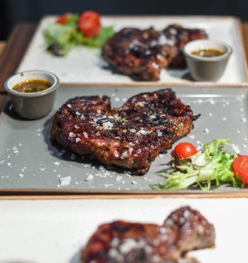 Galiçya bifteğinin mükemmel kesimi.