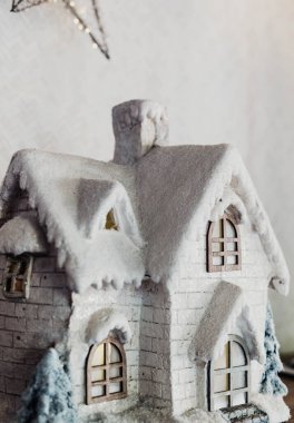 Evler ve restoranlar için dekoratif Noel süslemeleri