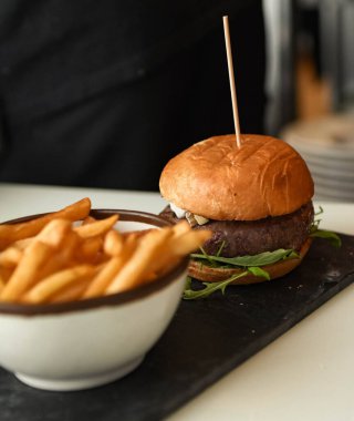 Çizburger - Kızarmış Amerikan Çizburgeri