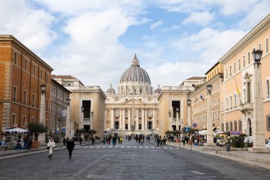 Roma, İtalya - 01: 16 2023: Vatikan 'da Aziz Peters Bazilikası