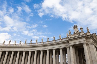 Vatikan 'ın, Roma' nın, İtalya 'nın sütunları