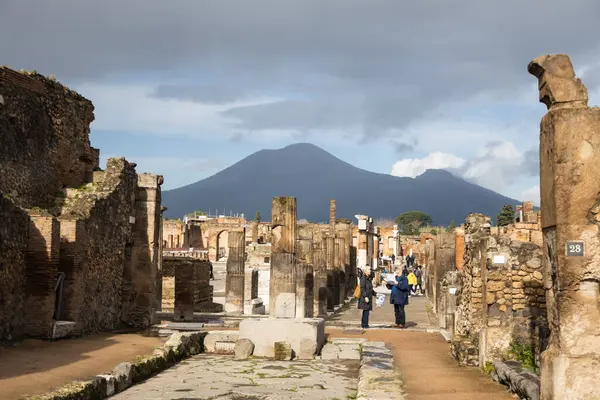 Pompei 'nin eski caddesi, Napoli, İtalya