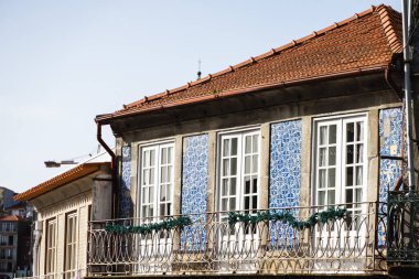 Çatısı kil kiremitli Porto şehri Porto, Azulejo