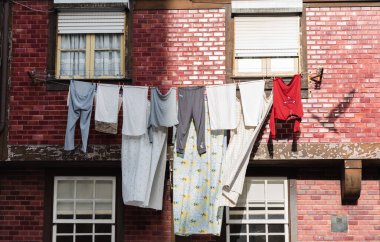 Azulejo 'lu geleneksel Portekiz evleri, tipik Portekiz ev dekorasyonu, Porto