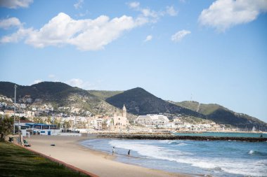 Güzel şehir, Sitges, kış İspanya, Sitges kıyı şeridi manzara