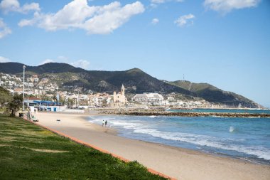 Güzel şehir, Sitges, kış İspanya, Sitges kıyı şeridi manzara