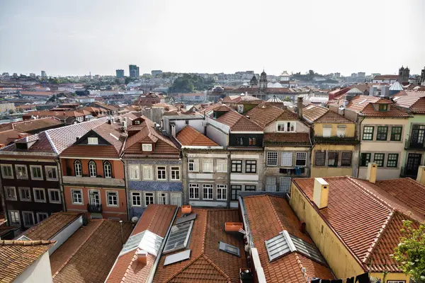Çatısı kil kiremitli Porto şehri Porto, Azulejo