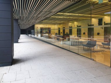 Modern açık hava ofis binası