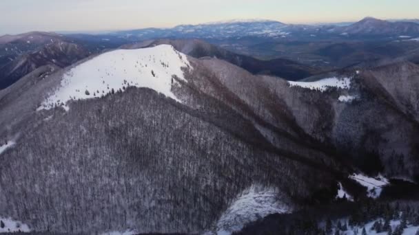 Vue Aérienne Sommet Montagne Crépuscule Hiver Alpinisme Pensées Existentielles Nature — Video
