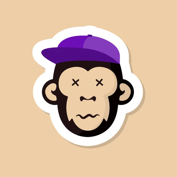 死猴子色矢量贴纸 头戴紫色帽子 身穿黄色T恤的死猴子漫画贴纸 白色中风孤立的米黄色背景 死猴子漫画贴纸为您的业务 — 图库矢量图片