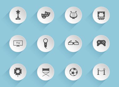 Kabarık kağıt dairelerde, mavi arka planda şeffaf gölgeler olan eğlence vektör simgeleri. Web, mobil ve kullanıcı arayüzü tasarımı için eğlence stoğu vektör simgeleri