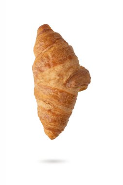 Beyaz arka planda gölgeli, kahverengi kruvasan. Taze kruvasan..