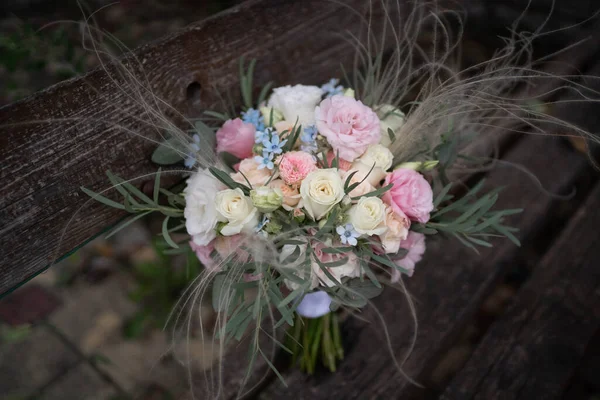 Wedding Bouquet White Pink Flowers Roses Freesia Lisianthus Oxypetalum Bride — Stock Photo, Image
