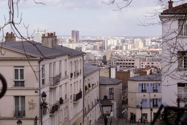 Ulica Paryżu Francja Chmurny Dzień Paryżu — Zdjęcie stockowe