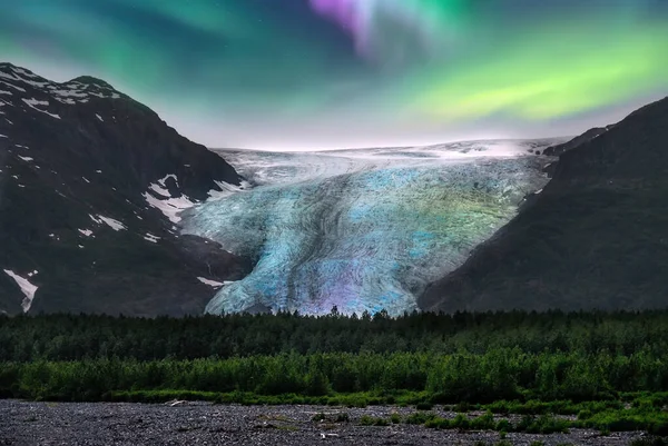 Úžasně Krásná Aljašská Krajina Aurora Borealis Ozařující Výstupní Ledovec Seward — Stock fotografie