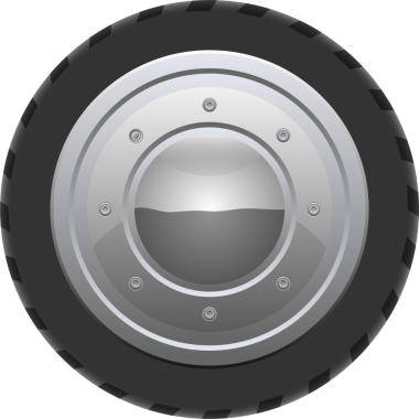 Bu resimde siyah arka planda duran yuvarlak bir araç lastiği görülüyor. Tekerlekte desenli siyah lastik lastik izi ve metalik gümüş bir merkez var..