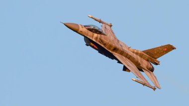 F-16 havada, Kaplan Takımı Polonya. Kpt tarafından kullanıldı. Phil. Maciej 