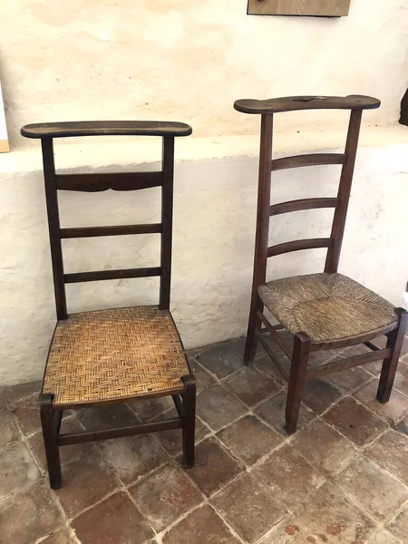 Tarihi Müzedeki Eski Sandalyeler — Stok fotoğraf