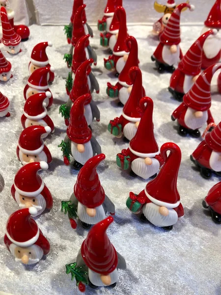 Amsterdam Niederlande Dezember 2022 Weihnachtsmannfiguren Auf Dem Traditionellen Weihnachtsmarkt Amsterdam — Stockfoto
