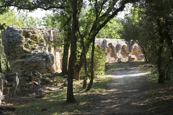 Ruinas Del Antiguo Puente Romano Del Acueducto Viaducto Gard Nimes —  Fotos de Stock