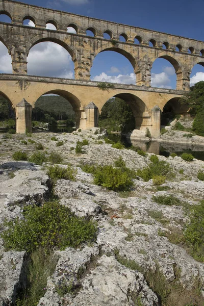 Starożytny Rzymski Pont Gard Akwedukt Wiadukt Most Najwyższy Wszystkich Starożytnych — Zdjęcie stockowe