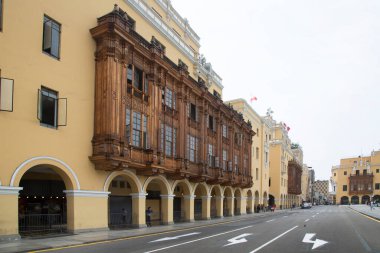 Lima, Peru - 25 Aralık 2023: Lima Tarihi Merkezi 'nde Koloni tarzı binalar.