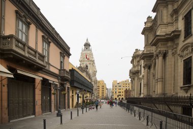 Lima, Peru - 25 Aralık 2023: Lima Tarihi Merkezi, Peru 'daki Bazilika Büyükşehir Katedrali.