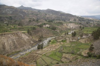 Peru 'daki dağların güzel manzarası 