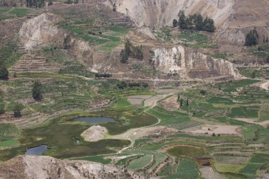 Peru 'daki dağların güzel manzarası 