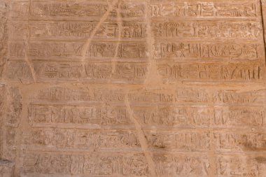 Eski Mısır 'ın mimarisi, Luxor. Firavunların, hiyerogliflerin hüküm sürdüğü yerler
