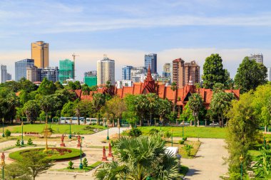 Kamboçya Ulusal Müzesi, Kamboçya 'nın en büyük kültür tarihi müzesidir ve ülkenin önde gelen tarihi ve arkeoloji müzesidir. Chey Chumneas, Phnom Penh 'de yer almaktadır..